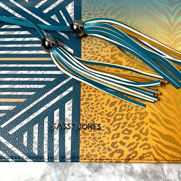 Sassy Jones clutch - Picture 4 of 4